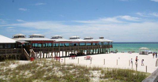 Pineapple Willy's Beachside Restaurant