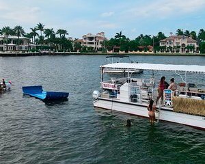 3-Hour Party Boat Cruise in Fort Lauderdale Florida with Guide