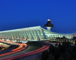 Private transfer Service to/from Washington, DC and Dulles International Airport