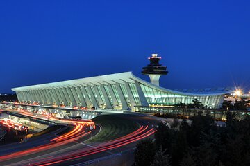 Private transfer Service to/from Washington, DC and Dulles International Airport