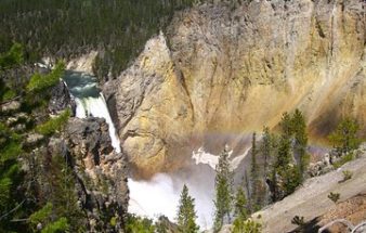 4-Day Small Group Tour: Yellowstone and Tetons Camping from Salt Lake City