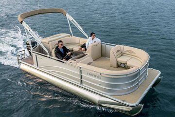 4-Hour Pontoon Boat Rental in Fort Walton Beach Florida with a Licensed Guide