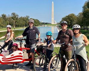 Private Family-Friendly DC Tour by Bike