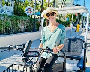 1/2 Hour Guided Tour of Old Town Key West on Private E-Pedicab