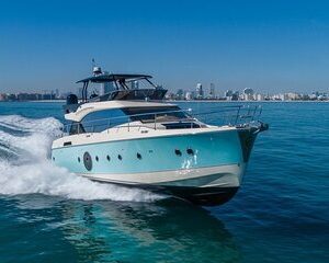 62ft Yacht Tour in Miami Beach with Captain Beneteau MC6 Fly