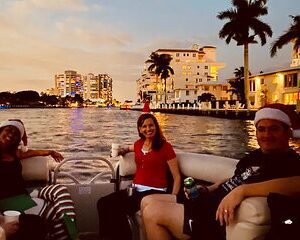 Fort Lauderdale Private Christmas Lights Boat Tour 2.5 Hours