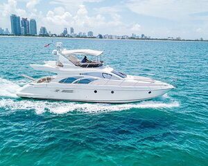 Luxurious 50ft Azimut Tour in Miami Beach