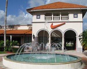 Private Shopping Tour from Miami hotels to Florida Keys Outlet