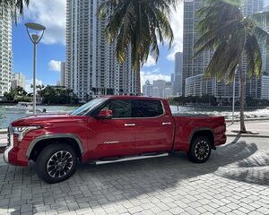 Miami City Tour In A Luxury Truck