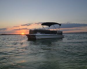 Private Sunset Cruise and Dolphin Sighting in Destin