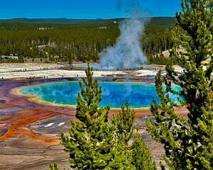 3 Days Private Yellowstone tours from West Yellowstone