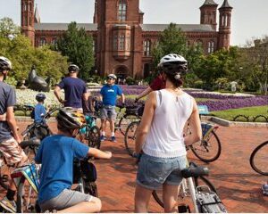 Private Washington DC Monuments Day or Night Bike Tour