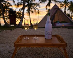 Romantic Camping in San blas Islands