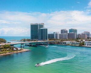 Shore Excursion from Port of Miami City and Cruise Tour