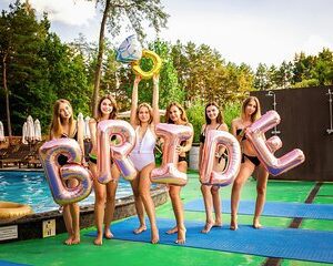 Pensacola Wedding Crashers Bridal Party Tour & Scavenger Hunt