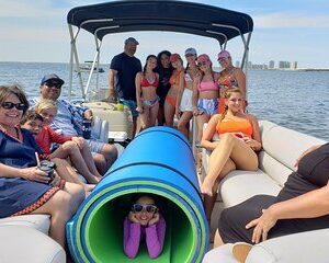 9Hour Pontoon Boat Rental in Navarre,FL Relax & Explore the Coast