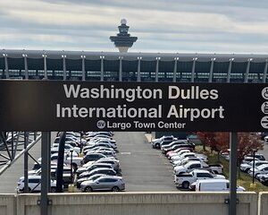 Private Transfer from Dulles Intl Airport to Washington DC