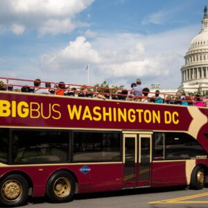 DC: Hop-On Hop-Off Tour with 17 Stops and Arlington Walking Tour
