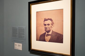 National Archives & Portrait Gallery Skip-the-line Tour 6 ppl Max