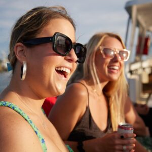 Cruise the Palm Beach Intracoastal on a 90 minute Tour