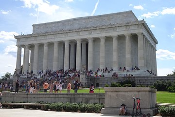 Save 15.02%! Washington DC Monuments self-guided walking tour & scavenger hunt