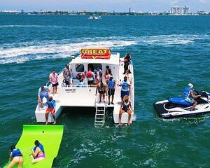 3 Hour Party Boat Jet ski Banana Tube and open bar in Miami