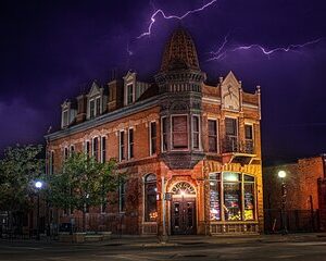Cheyenne Ghost Tours: Coffins Beneath the Cottonwoods