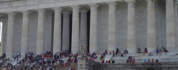 DC Monuments Self-Guided Walking Tour and Scavenger Hunt