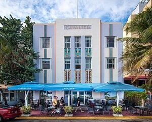 Miami Beach Art Deco Private Tour With Cocktails