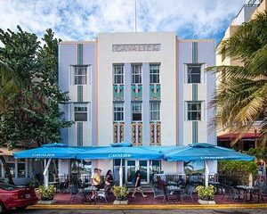 Miami Beach Art Deco Tour with Cocktails