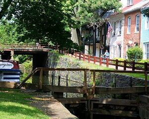 Private 4-Hour Walking Tour Exploring Historic Georgetown