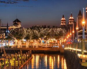 Red Boat Tours - World Famous St Augustine Nights of Lights