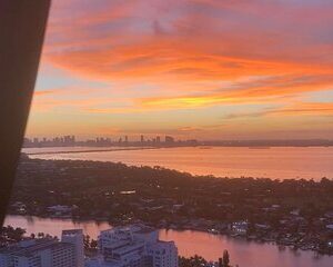 Romantic Miami Helicopter Tour with Champagne for Two