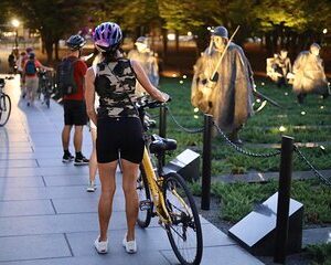 Washington DC Sites at Night Guided Bicycle Tour