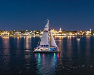 St Augustine Nights of Lights Tour with Live Music and Sunset Opt