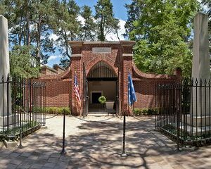 Admission and Guided Tour of Mount Vernon and Old Town Alexandria