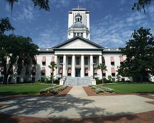 Awesome Scavenger Hunt: The Best of Florida's Capital