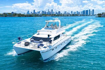 Catamaran Charter 60 ft | 2 Jet Ski | Miami Boat Rentals | Up 13