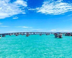 Destin Crab Island Tour in Catamaran