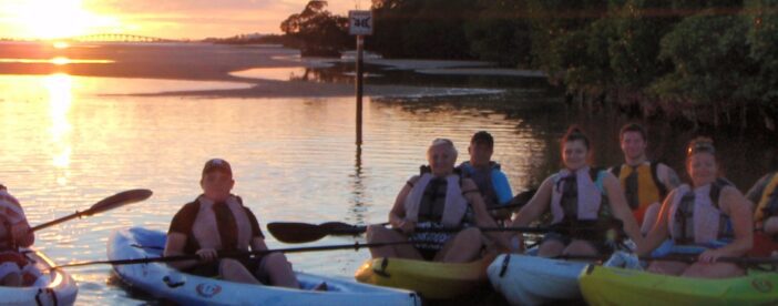 Fort Myers Beach: Guided Kayak Sunset Tour in Pelican Bay