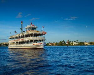 Jungle Queen Riverboat 90-Minute Narrated Sightseeing Cruise in Fort Lauderdale