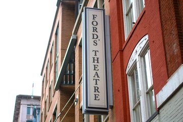 Lincoln Assassination Tour with Ford's Theatre & Petersen House