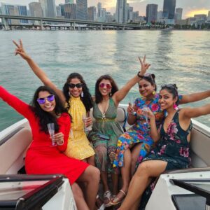 Miami Shared Boat : 2 hours on a 22 ft boat with 6 people total.