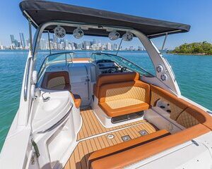 Save 10.00%! Explore Miami in Style: Private Boat Cruise with Captain