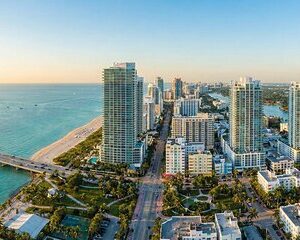 Self Guided Walking Tour at Miami