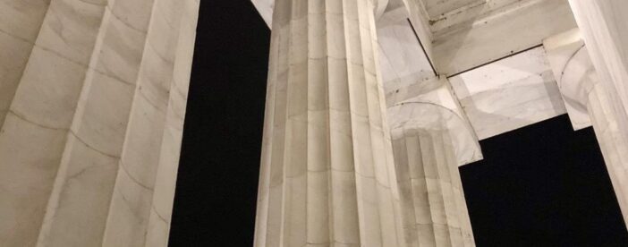 Small Group Washington DC Night Tour