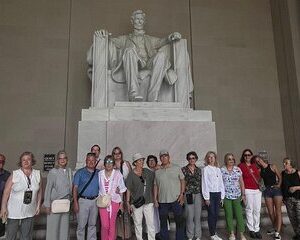 Small Group Washington DC Tour with Changing of the Guard
