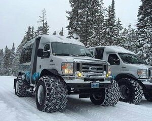 Yellowstone Old Faithful Snowcoach Tour from Jackson Hole