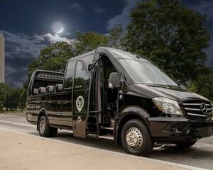 DC Monuments by Night: Open-Top Bus Tour of Illuminated Landmarks