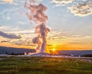 Private VIP Yellowstone National Park Tour from Jackson Hole